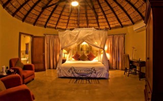 Elephant Plains Game Lodge [320x200]
